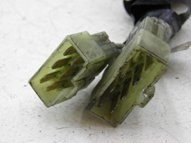 photo de FUSE BOX TRIUMPH TROPHY 1200 (1996 - 2003) - Component detail