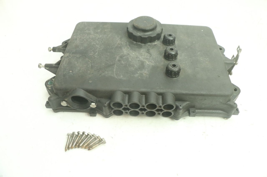 photo de FUSE BOX YAMAHA WAVE RUNNER GP R 1200 (2000 - 2003) - Alternative perspective