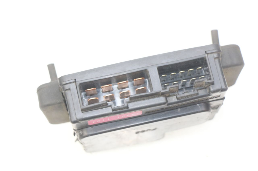 photo de FUSE HOLDER KAWASAKI ZR7 ZR-7 S 750 (1999 - 2004) - Alternative perspective