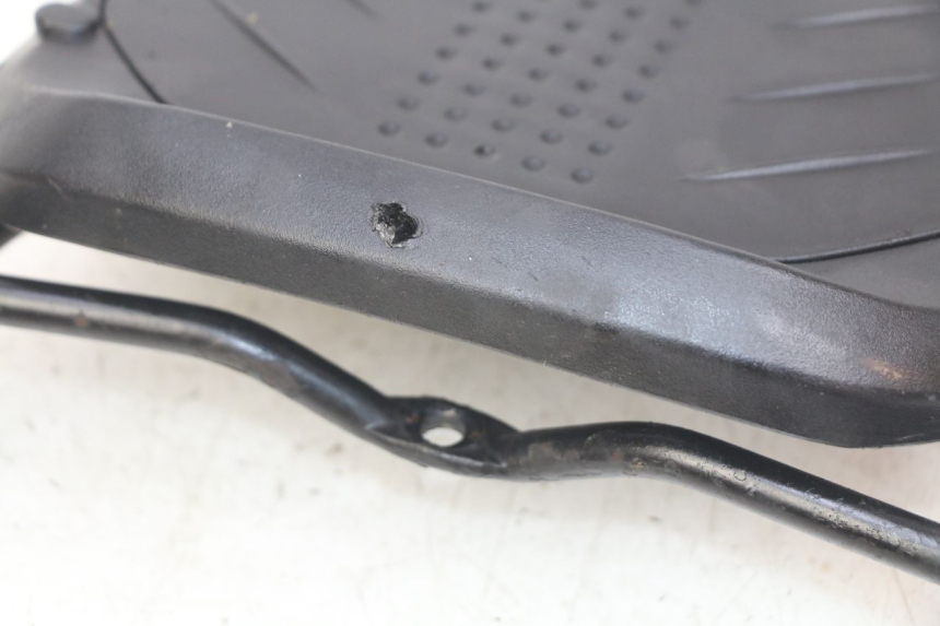 photo de LUGGAGE RACK KYMCO AGILITY RS 4T 50 (2009 - 2013) - Component detail