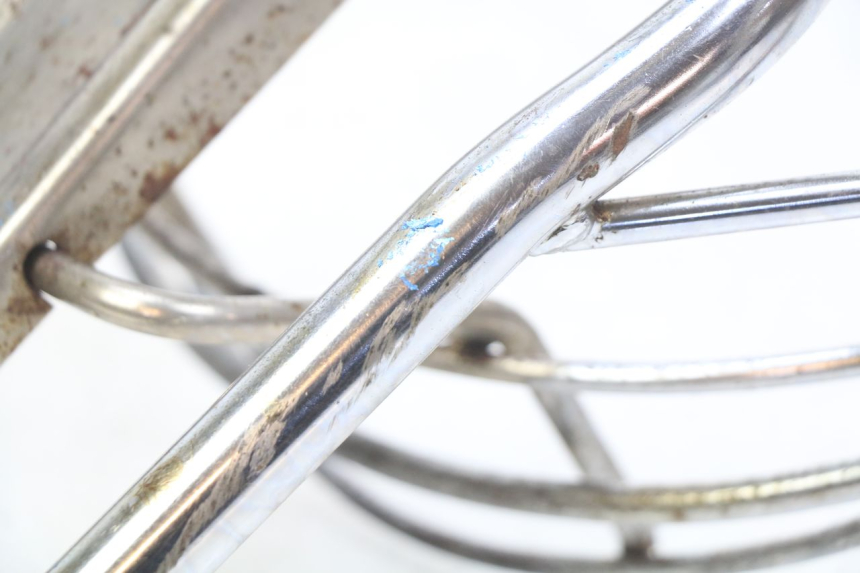 photo de LUGGAGE RACK PEUGEOT BUXY 50 (1993 - 1998) - Fixing points details