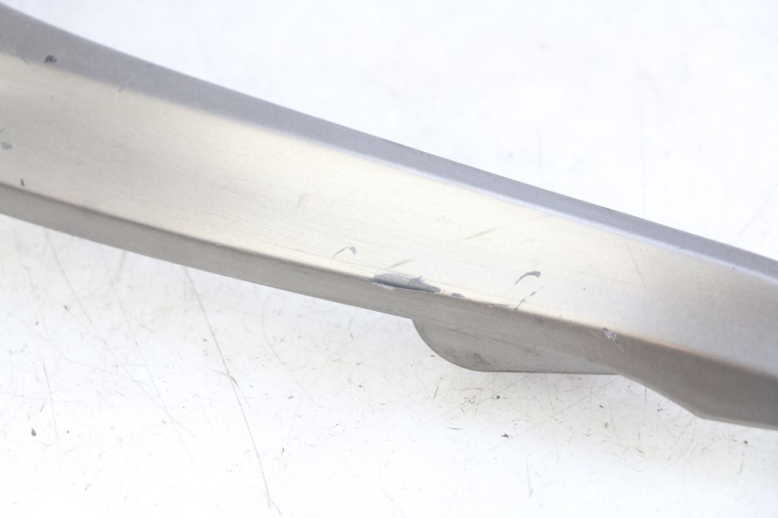 photo de LUGGAGE RACK KYMCO DINK STREET 125 (2009 - 2014) - Zoom on usage condition