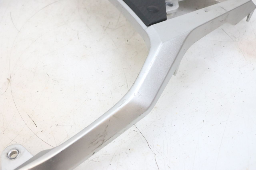 photo de LUGGAGE RACK SUZUKI DL V STROM 1000 (2002 - 2007) - Technical close-up