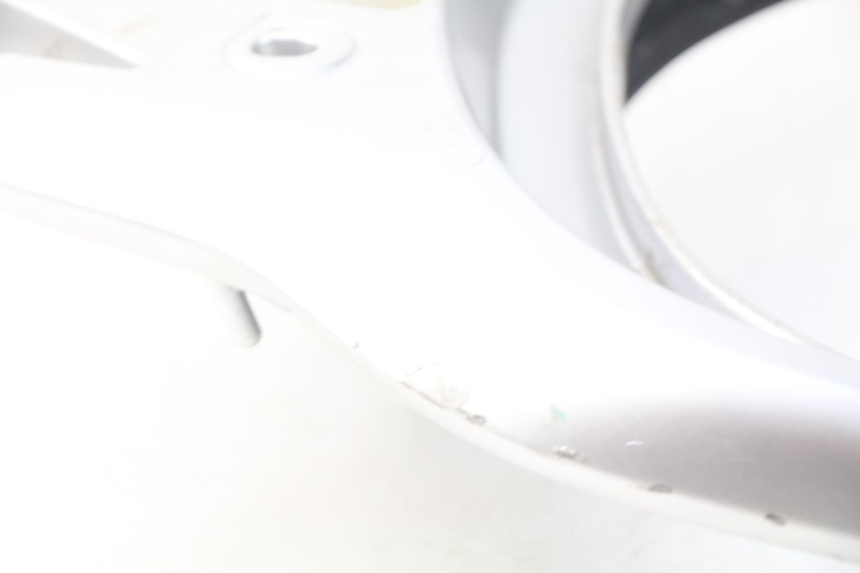 photo de LUGGAGE RACK HONDA FES PANTHEON 125 (2003 - 2007) - Fixing points details