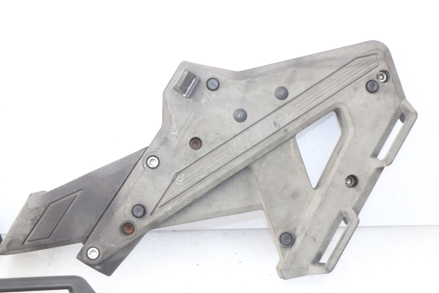 photo de LUGGAGE RACK YAMAHA FJ 3CX 1200 (1986 - 1996) - Markings and original references