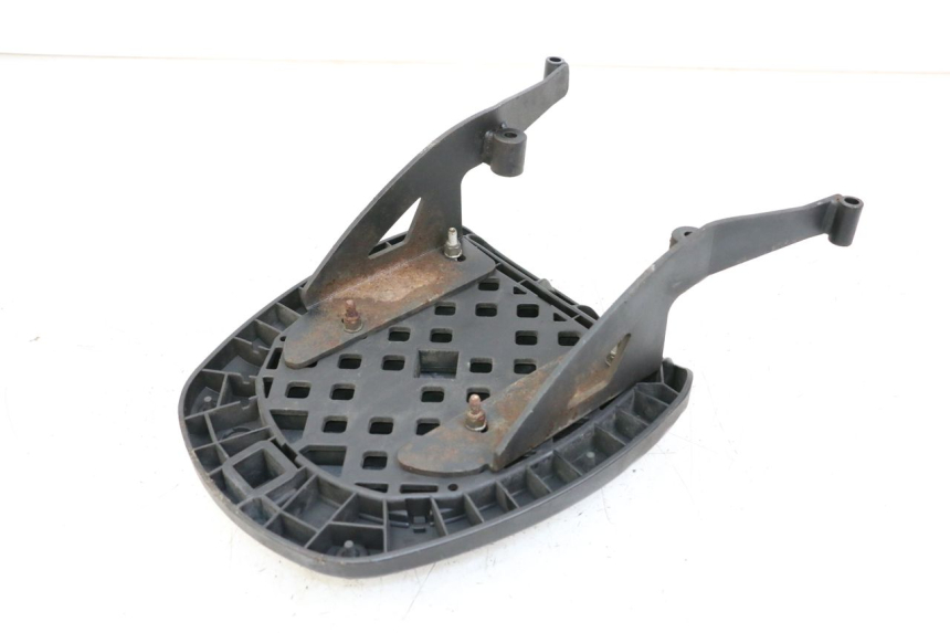 photo de LUGGAGE RACK MBK FLAME X 125 (2007 - 2016) - Zoom on usage condition