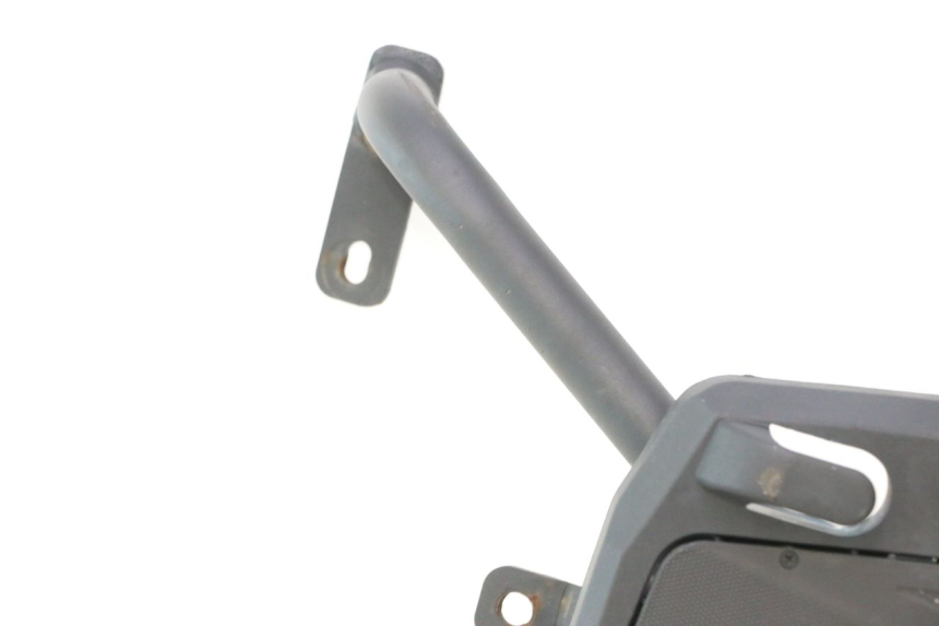 photo de LUGGAGE RACK PIAGGIO FLY 2T 50 (2004 - 2017) - Zoom on usage condition