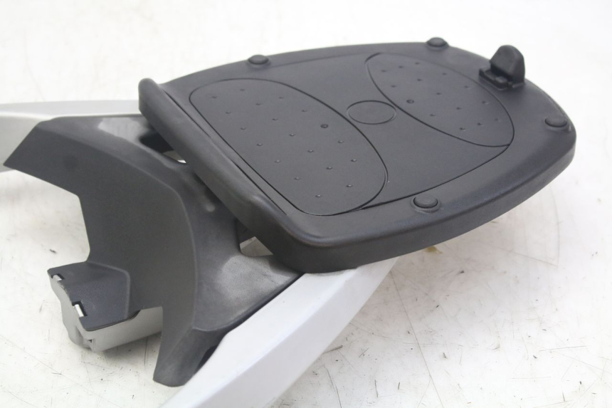 photo de LUGGAGE RACK PEUGEOT GEOPOLIS RS 125 (2007 - 2009) - Checked used part