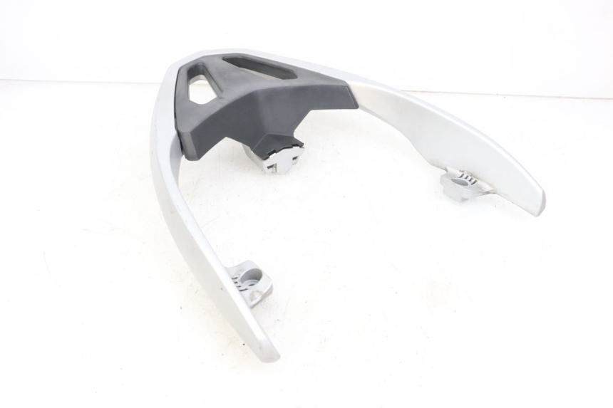 photo de LUGGAGE RACK PEUGEOT GEOPOLIS RS 125 (2007 - 2009) - Zoom on usage condition