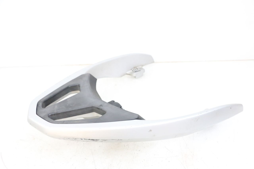 photo de LUGGAGE RACK PEUGEOT GEOPOLIS RS 125 (2007 - 2009) - Technical close-up