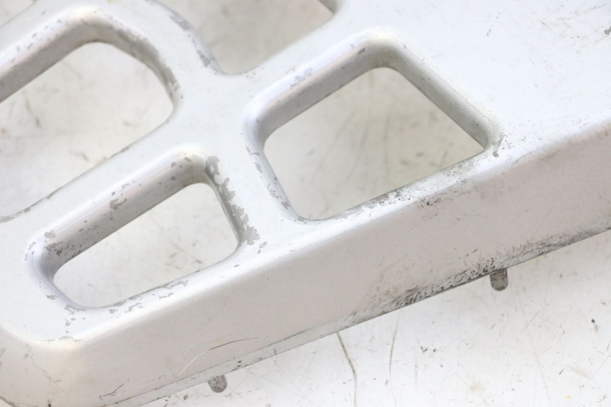 photo de LUGGAGE RACK DAELIM HISTORY 125 (2001 - 2002) - Zoom on usage condition