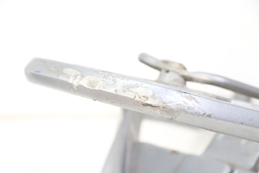 photo de LUGGAGE RACK KYMCO DINK 4T 50 (2007 - 2018) - Zoom on usage condition