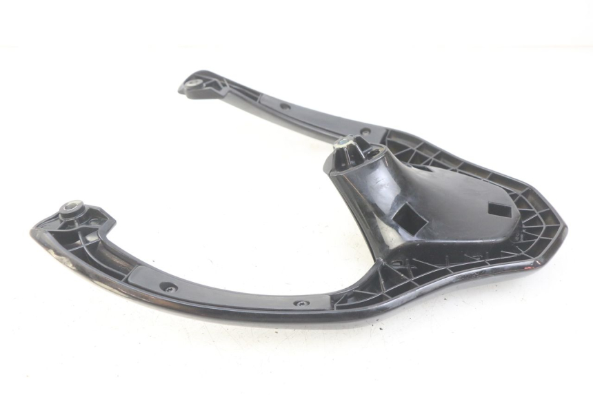 photo de LUGGAGE RACK PIAGGIO LIBERTY IGET 4T 50 (2015 - 2020) - Technical close-up