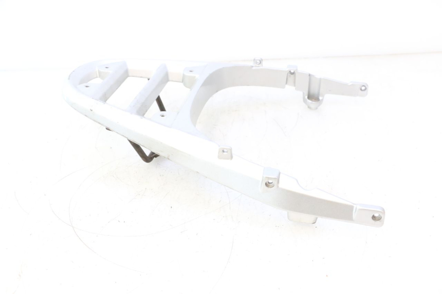 photo de LUGGAGE RACK KYMCO LIKE 125 (2009 - 2016) - Fixing points details