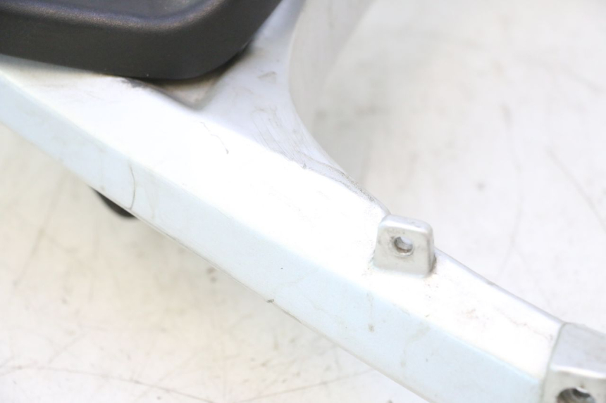 photo de LUGGAGE RACK KYMCO LIKE 125 (2009 - 2016) - Additional view of the item