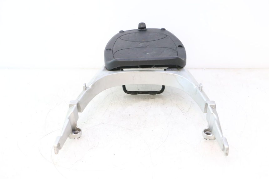 photo de LUGGAGE RACK KYMCO LIKE 125 (2009 - 2016) - Distinctive features