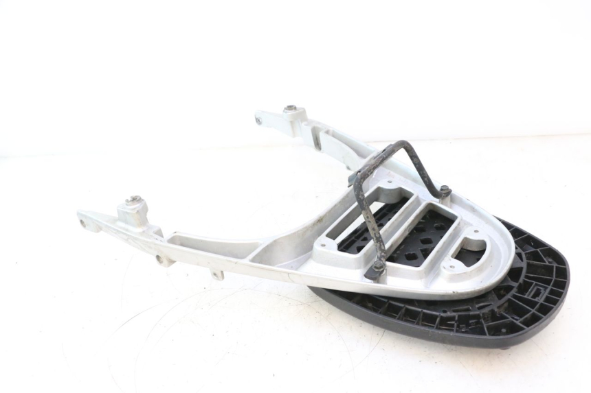 photo de LUGGAGE RACK KYMCO LIKE 125 (2009 - 2016) - Alternative perspective