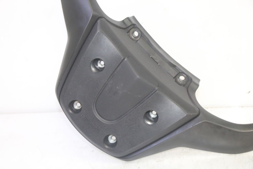 photo de LUGGAGE RACK PIAGGIO MP3 HPE 350 (2018 - 2020) - Zoom on usage condition