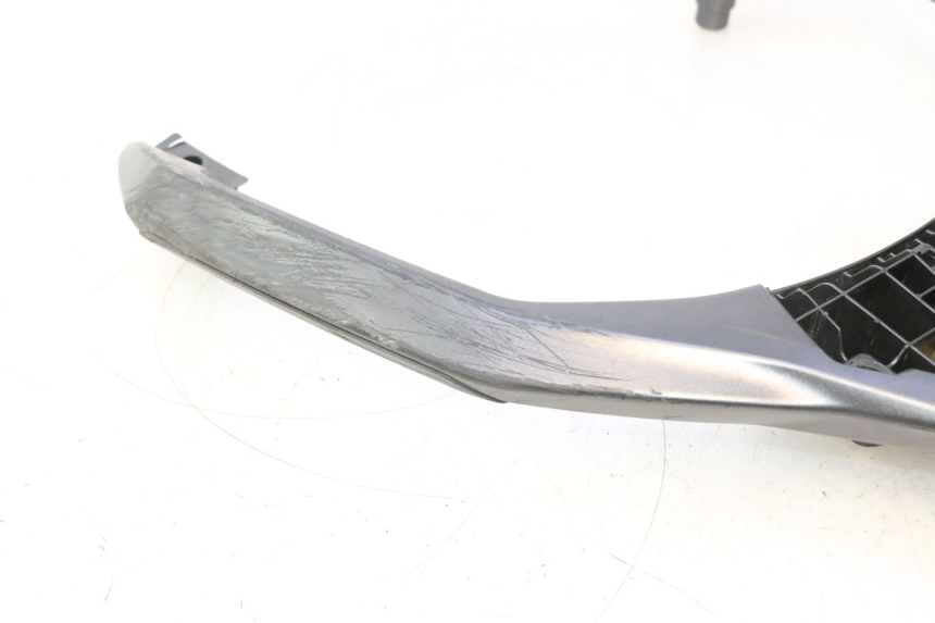 photo de LUGGAGE RACK PIAGGIO MP3 HPE 530 (2022 - 2026) - Component zoom