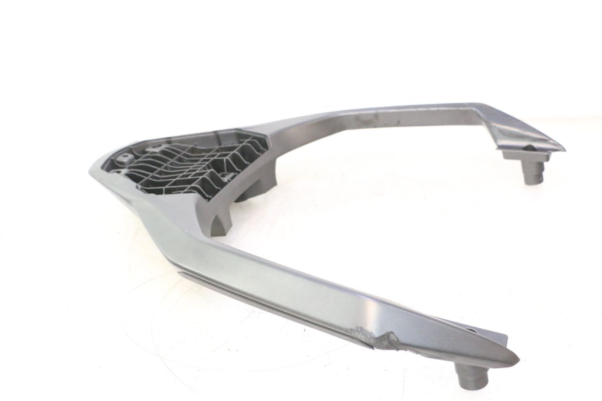 photo de LUGGAGE RACK PIAGGIO MP3 HPE 530 (2022 - 2026) - Surface and material condition