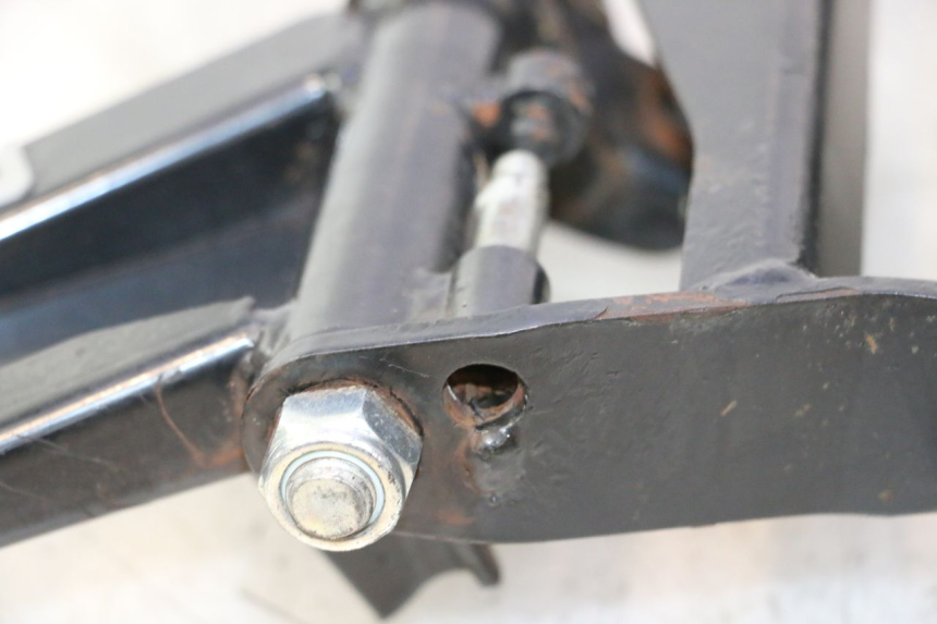 photo de LUGGAGE RACK PIAGGIO MP3 125 (2006 - 2014) - Component detail