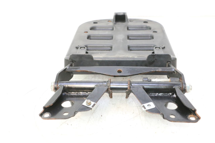 photo de LUGGAGE RACK PIAGGIO MP3 125 (2006 - 2014) - Product overview