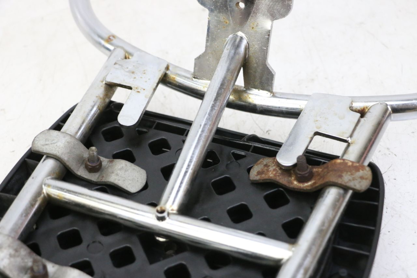 photo de LUGGAGE RACK PIAGGIO VESPA LX 2T 50 (2005 - 2013) - Component detail