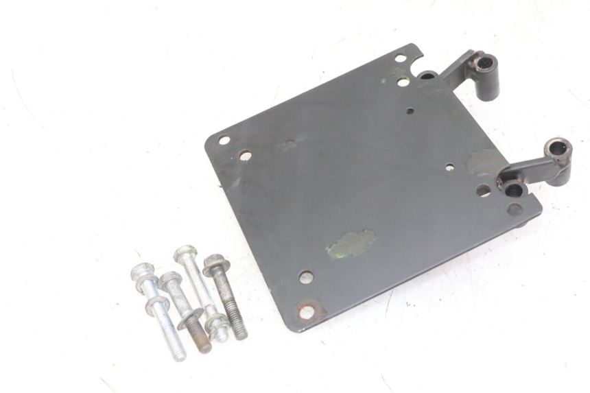 photo de LUGGAGE RACK GILERA RUNNER SL 50 (2006 - 2009) - Alternative perspective