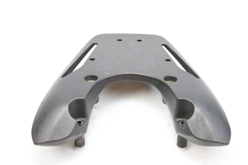 photo de LUGGAGE RACK KEEWAY RY6 2T 50 (2011 - 2019) - Zoom on usage condition