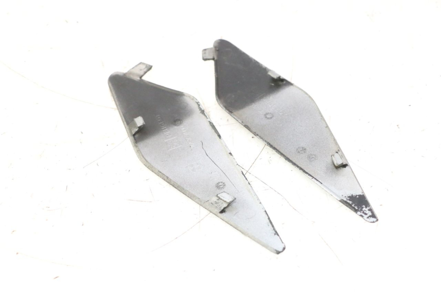 photo de LUGGAGE RACK PEUGEOT SATELIS 125 (2006 - 2009) - Fixing points details