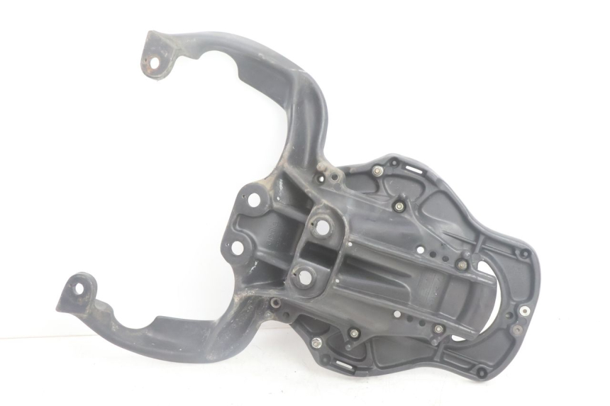 photo de LUGGAGE RACK APRILIA SCARABEO GT 125 (1999 - 2007) - Alternative perspective