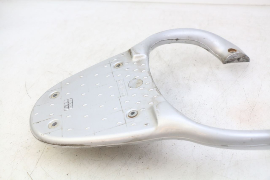 photo de LUGGAGE RACK APRILIA SCARABEO 100 (2003 - 2012) - Component detail