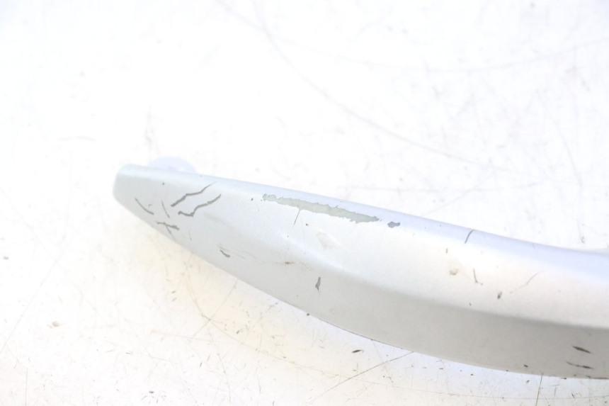 photo de LUGGAGE RACK HONDA SH 125 (2001 - 2003) - Zoom on usage condition