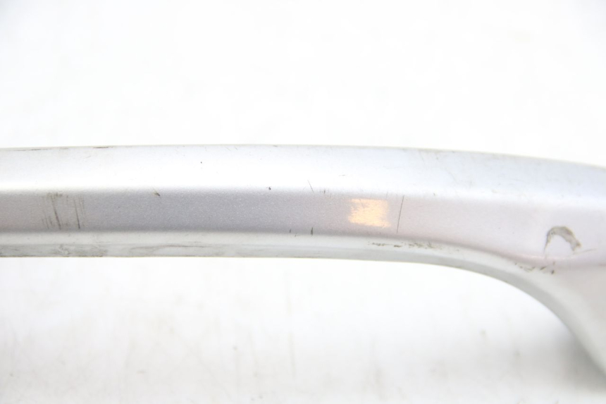 photo de LUGGAGE RACK SUZUKI SIXTEEN 125 (2008 - 2010) - Distinctive features