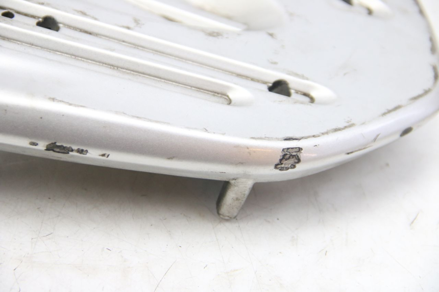 photo de LUGGAGE RACK SUZUKI SIXTEEN 125 (2008 - 2010) - Detailed visual inspection