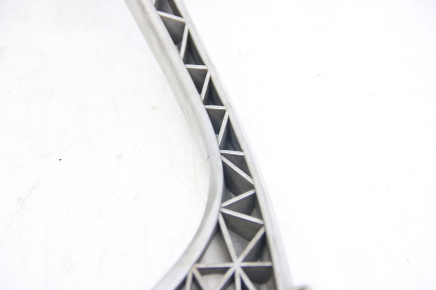 photo de LUGGAGE RACK SUZUKI SIXTEEN 125 (2008 - 2010) - Checked used part