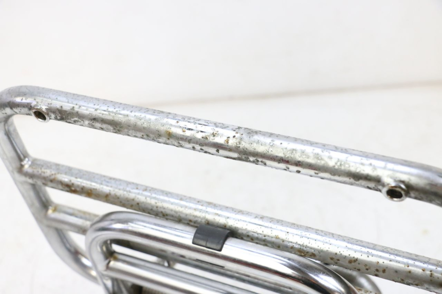 photo de LUGGAGE RACK PIAGGIO VESPA GTS SUPER IE 125 (2009 - 2016) - Technical close-up