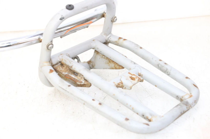 photo de LUGGAGE RACK PIAGGIO VESPA S 2T 50 (2007 - 2014) - Distinctive features