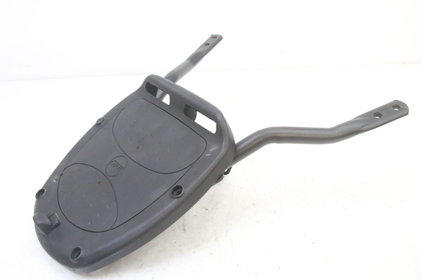 photo de LUGGAGE RACK YAMAHA XMAX X-MAX 125 (2006 - 2009) - Technical close-up