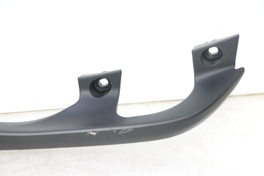 photo de LUGGAGE RACK YAMAHA X-MAX XMAX 125 (2010 - 2013) - Technical close-up