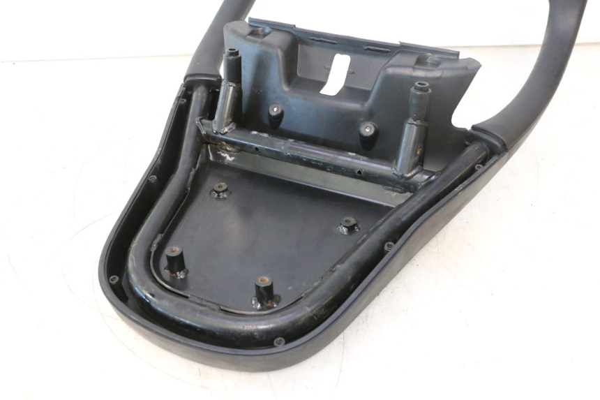 photo de LUGGAGE RACK PIAGGIO X9 AMALFI 180 (2000 - 2003) - Component detail