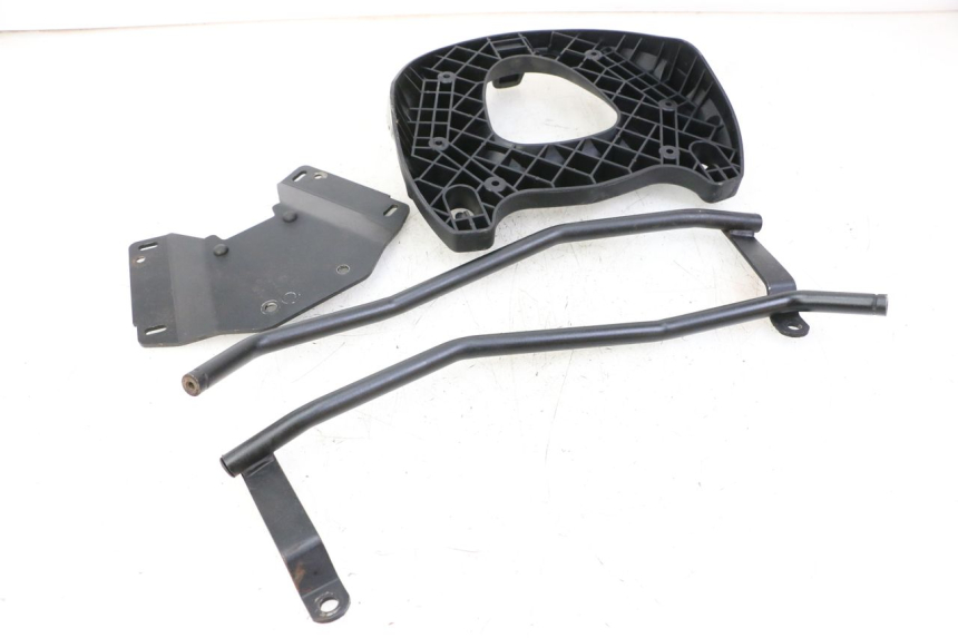 photo de LUGGAGE RACK KYMCO XCITING 500 (2007 - 2010) - Technical close-up