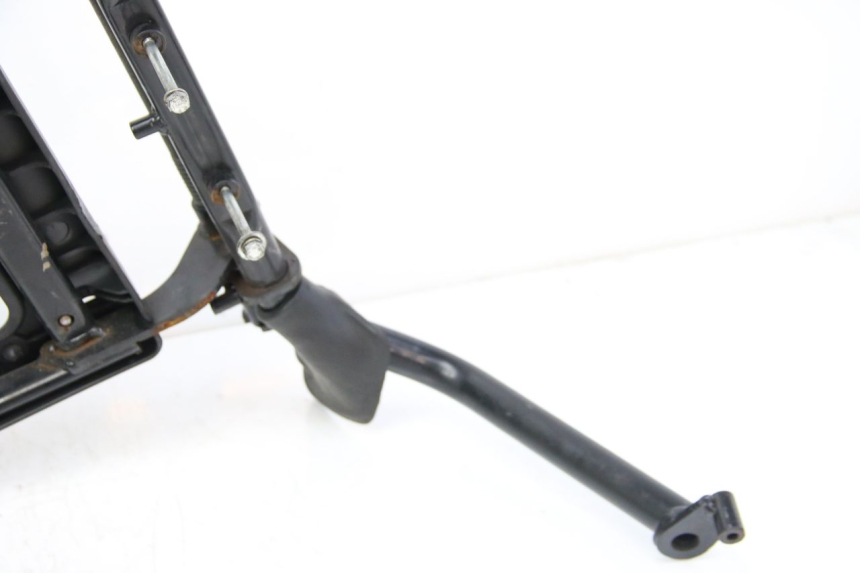 photo de LUGGAGE RACK PIAGGIO XEVO - X EVO 125 (2007 - 2017) - Component detail