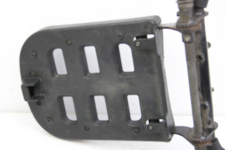 photo de LUGGAGE RACK PIAGGIO XEVO - X EVO 125 (2007 - 2017) - Distinctive features