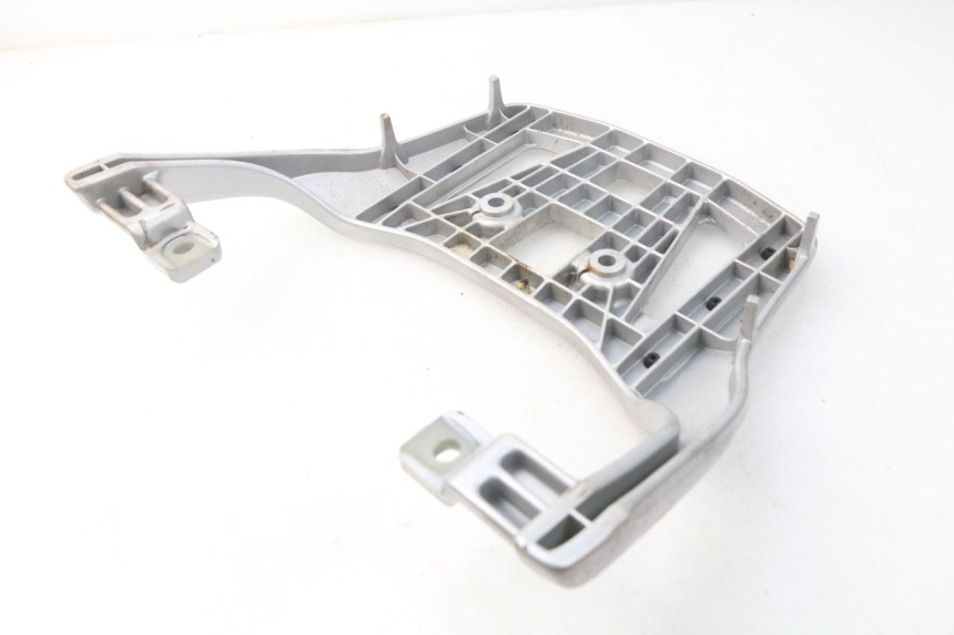 photo de LUGGAGE RACK HONDA XLV VARADERO 125 (2000 - 2006) - Zoom on usage condition