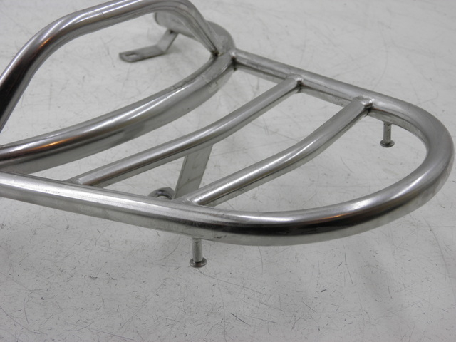 photo de LUGGAGE RACK YAMASAKI YM50QT-N3 RETRO 50 (2012 - 2014) - Technical close-up