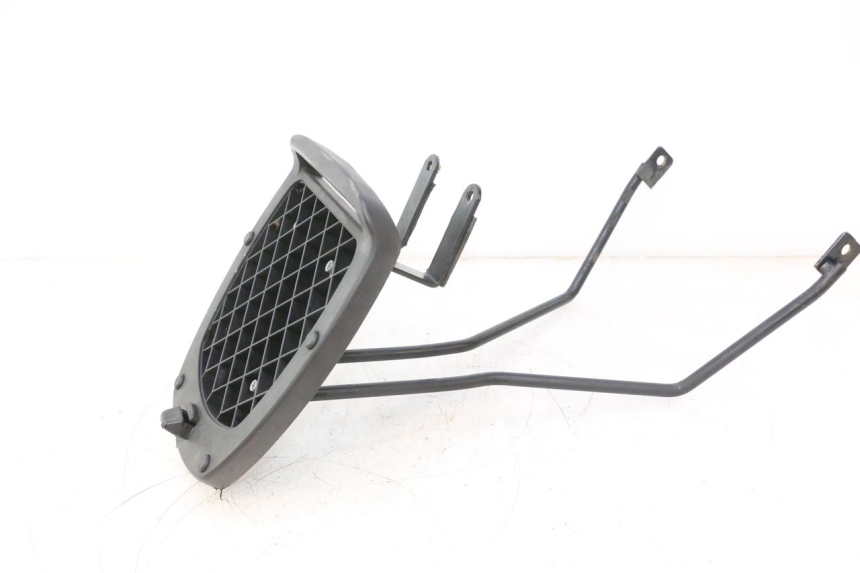 photo de LUGGAGE RACK YAMAHA YP MAJESTY 125 (1998 - 2001) - Additional view of the item