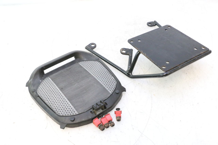 photo de LUGGAGE RACK YAMAHA YP MAJESTY 125 (2002 - 2006) - Main view