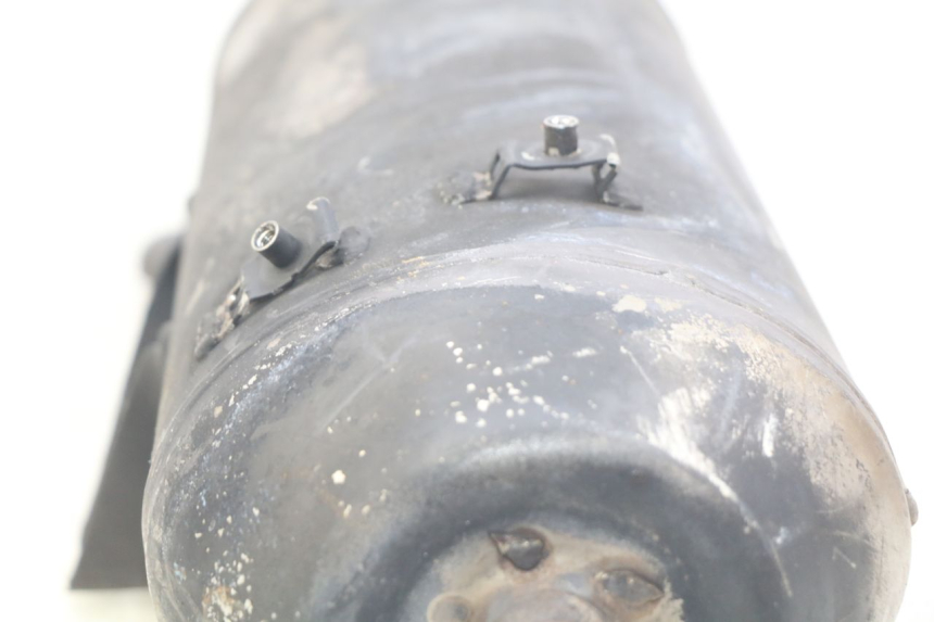 photo de EXHAUST PIPE PIAGGIO BEVERLY 125 (2010 - 2015) - Fixing points details