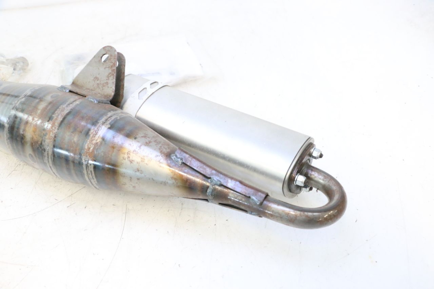 photo de EXHAUST PIPE MBK BOOSTER SPIRIT 50 (1999 - 2003) - Distinctive features